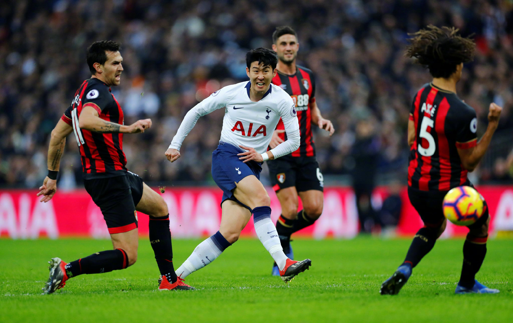 斯帕尔主场大胜，实现反超的简单介绍