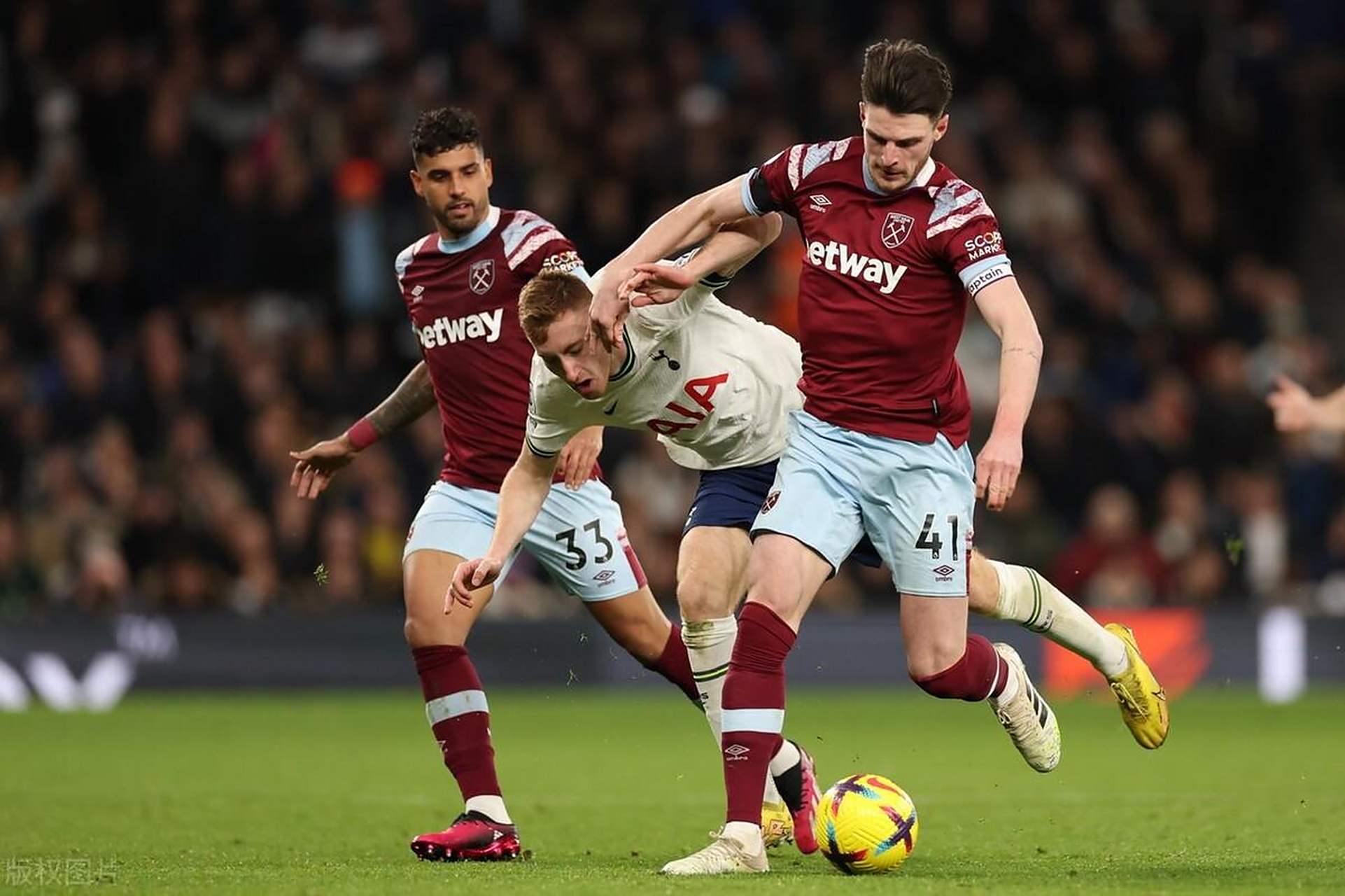 包含非洲篮球联赛燃爆场,球场激烈较量的词条 包含非洲篮球联赛燃爆场,球场激烈较量的词条